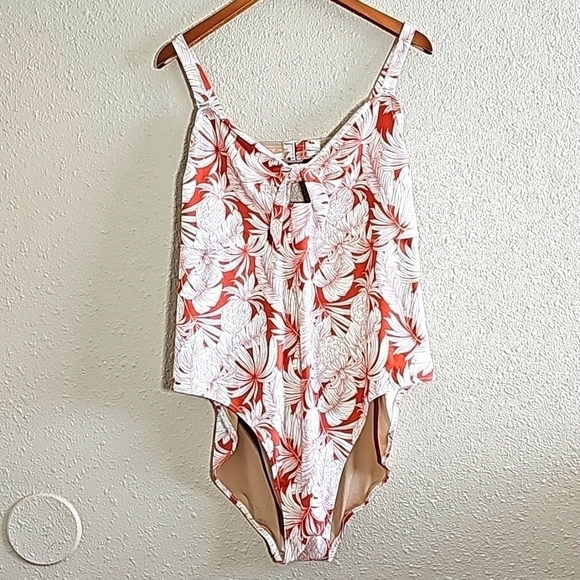 Old Navy One-piece Swimsuit - Picture 1 of 6